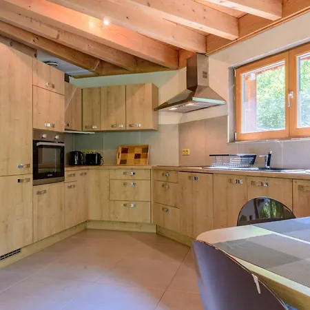 Holiday home Charmante Maison En Bois Dietwiller