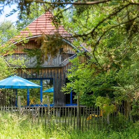 Charmante Maison En Bois *