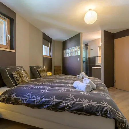 Charmante Maison En Bois *
