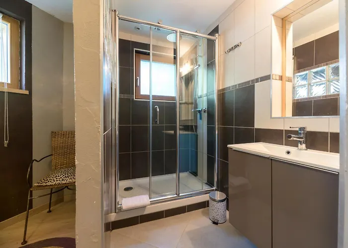 Charmante Maison En Bois *